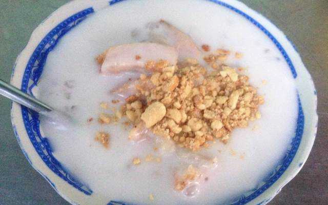 Ăn vặt Chè Chuối Nướng & Gỏi Trộn - Trần Hưng Đạo