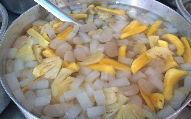 Ăn vặt Chè Cô Hằng
