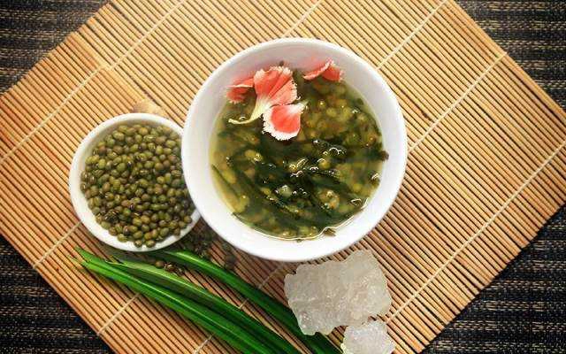 Ăn vặt Chè Cô Trâm