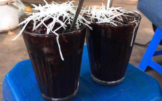 Ăn vặt Chè Đậu Đen - Yên Phụ