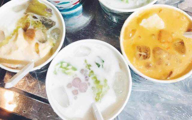 Ăn vặt Chè Dừa Non & Chè Khúc Bạch - Shop Online
