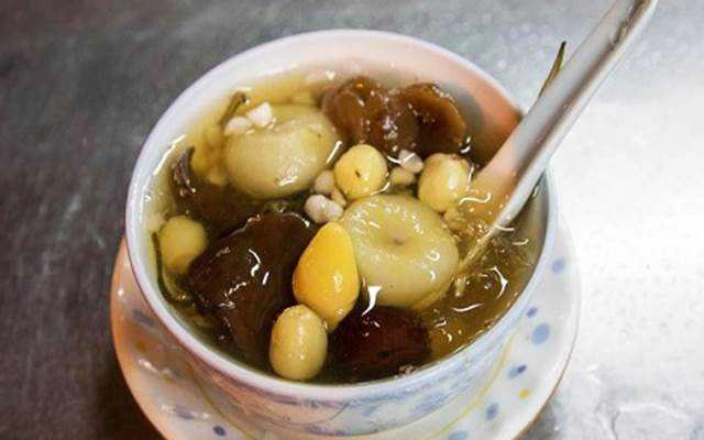 Ăn vặt Chè Hẻm 79 - Chè Thập Cẩm & Sâm Bổ Lượng