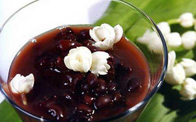 Ăn vặt Chè Huế Quán