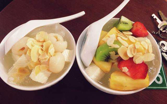 Ăn vặt Chè Khúc Bạch Thanh - Chân Cầu Hoàng Hoa Thám