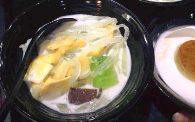 Ăn vặt Chè Ngon Đà Nẵng - Thể Giao