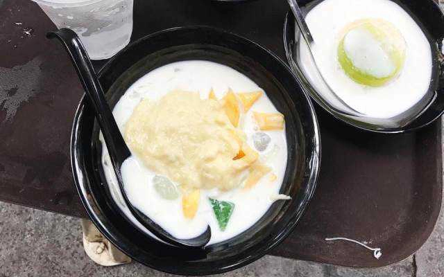 Ăn vặt Chè Ngon Phố Cổ