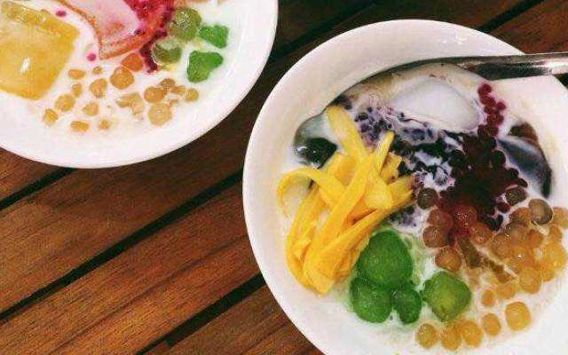 Ăn vặt Chè Ngon Truyền Thống - Tô Hiệu