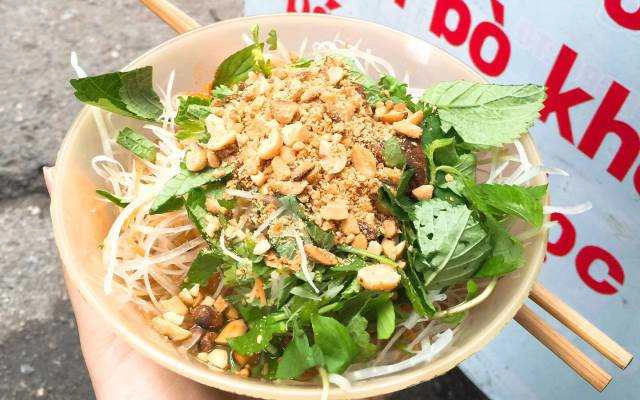 Ăn vặt Chè & Nộm Bò Khô - Ngõ Chợ Khâm Thiên