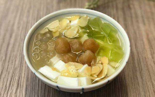 Ăn vặt Chè Poto Bá Đạo