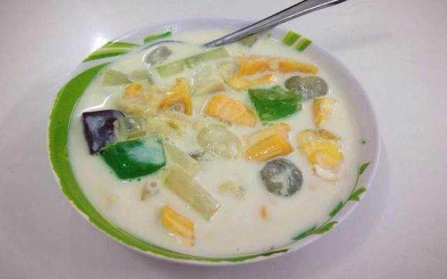 Ăn vặt Chè Sầu Liên - Five Star Kim Giang