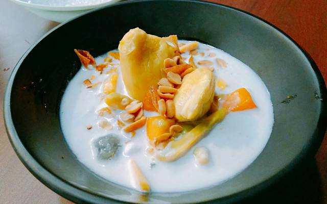 Ăn vặt Chè Sầu Riêng Múi