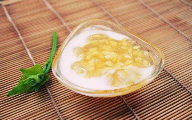 Ăn vặt Chè Tâm Thảo - Ngô Thì Nhậm