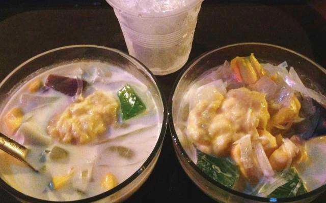 Ăn vặt Chè Thái, Bánh Tráng Trộn & Giải Khát