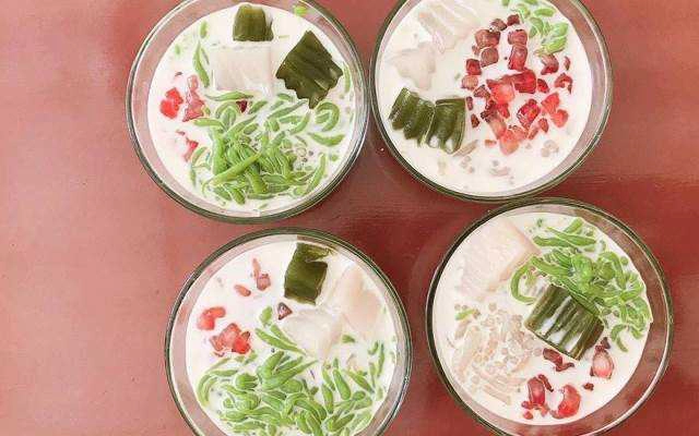 Ăn vặt Chè Thái Lan & Kem Xôi - Trần Hưng Đạo