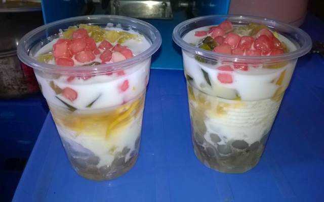 Ăn vặt Chè Thái Lan