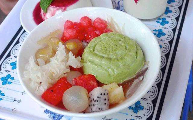Ăn vặt Chè Thái - Ngã 3 Chùa