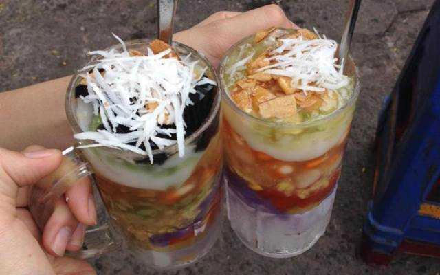 Ăn vặt Chè Thập Cẩm & Bánh Mì - Lương Thế Vinh