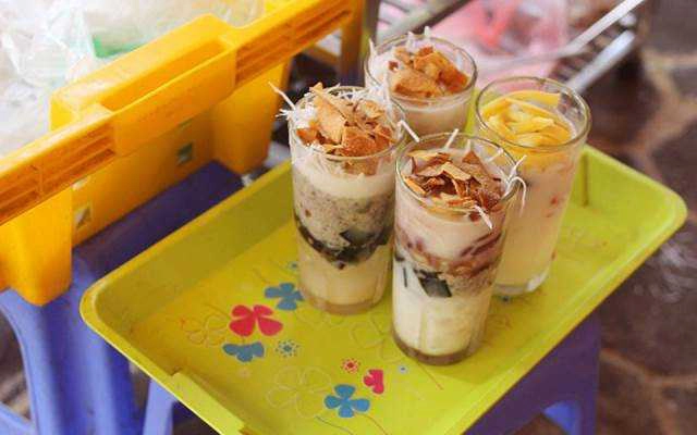 Ăn vặt Chè Thập Cẩm Hồng Linh