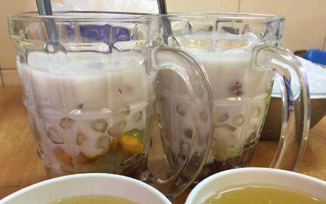 Ăn vặt Chè Thập Cẩm - Lĩnh Nam