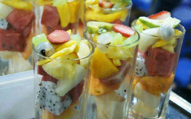 Ăn vặt Chè Trái Cây & Sinh Tố - Nguyễn Đình Chiểu