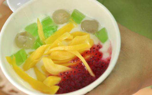 Ăn vặt Chè Trường Sa - Nguyễn Công Hoan