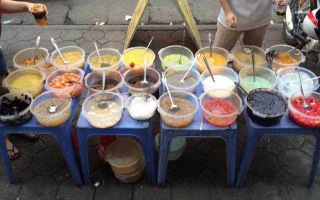 Ăn vặt Chè Tự Chọn - Khương Đình