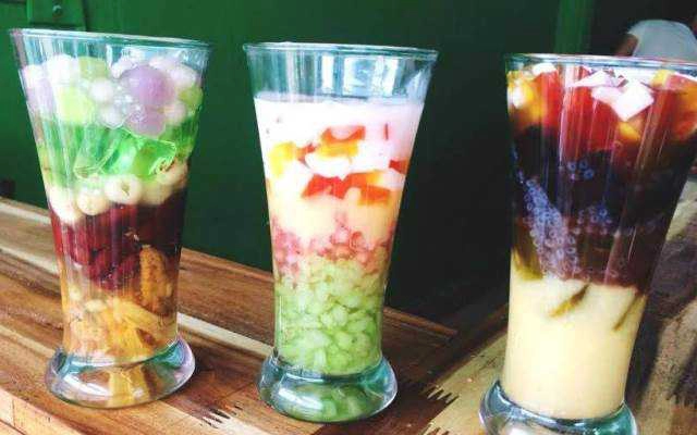 Ăn vặt Chè Tự Chọn & Sữa Chua - Bế Văn Đàn