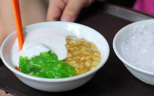 Ăn vặt Chè Xoan - Cầu Giấy