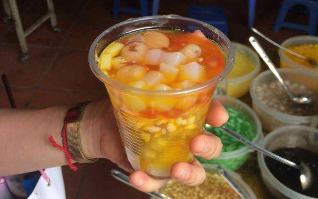 Ăn vặt Chè Xuka - Tạ Quang Bửu