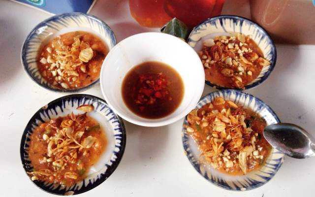 Ăn vặt Chén Đất - Bánh Bèo Chén & Nem Nướng