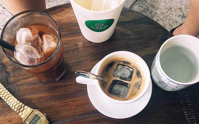 Ăn vặt Chị Em Mình - Food & Drink