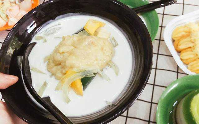 Ăn vặt Chị Hằng - Chè Sầu Liên