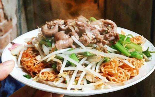 Ăn vặt Chị Linh - Mì Xào Bò