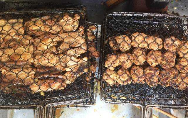 Ăn vặt Chị Phương - Bún Chả & Nem Rán
