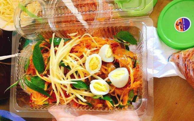 Ăn vặt Chị Thủy - Bánh Tráng Trộn, Nộm Bò Khô & Táo Phớ