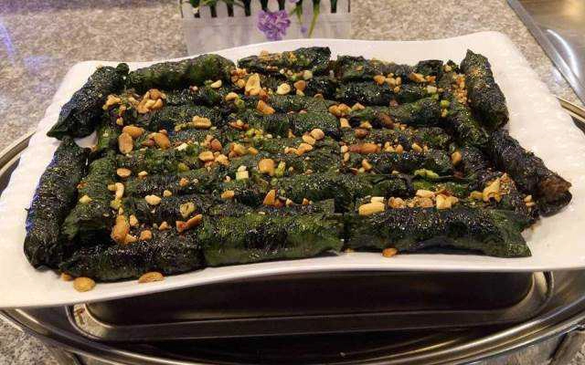 Ăn vặt Chị Trân - Bò Lá Lốt & Gỏi Cuốn
