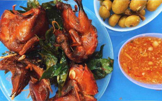 Ăn vặt Hiền - Chim Quay Móc Mật