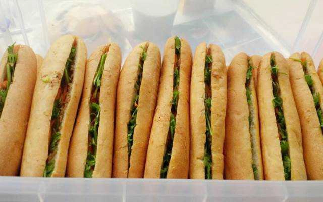 Ăn vặt Chip - Bánh Mì Que