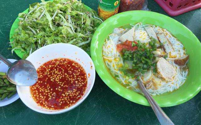 Ăn vặt Chợ Bình Ba - Đảo Bình Ba