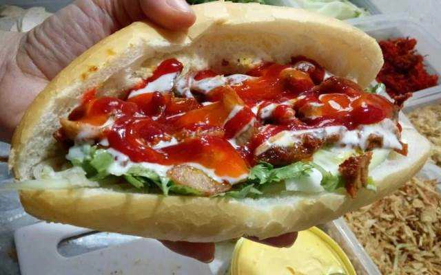 Ăn vặt Chung Thủy - Bánh Mì Doner Kebab