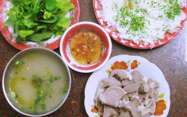 Ăn vặt Cô Bông - Cháo Lòng & Bánh Hỏi
