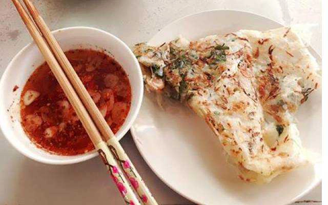 Ăn vặt Cô Hải - Bánh Khoái Tép