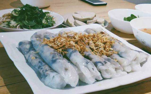 Ăn vặt Cô Huế - Bánh Cuốn & Trứng Vịt Lộn