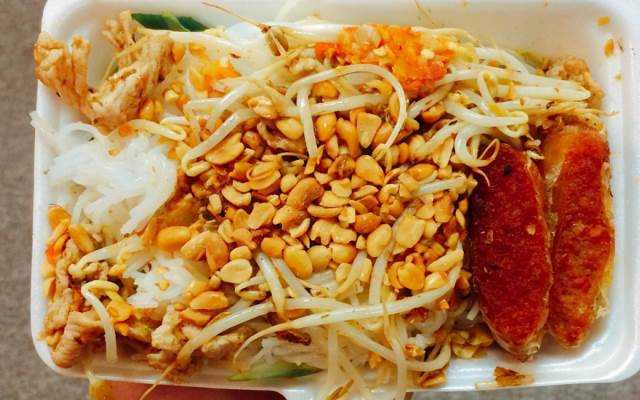Ăn vặt Cô Lượm - Bún Thịt Xào