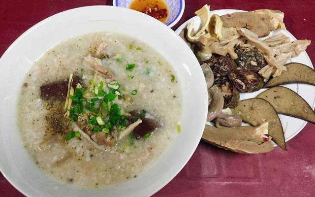 Ăn vặt Cô Luyến - Cháo Lòng