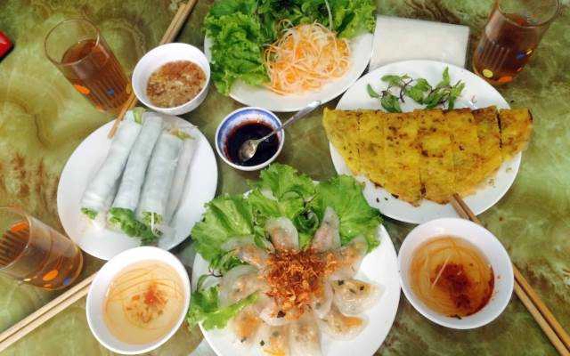 Ăn vặt Cô Vân Huế - Bánh Xèo & Bánh Bột Lọc
