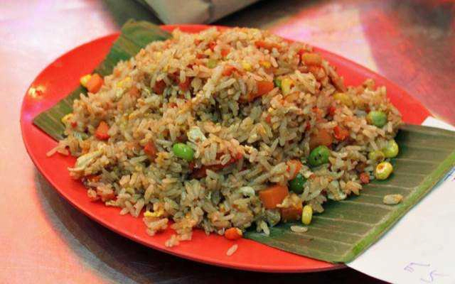 Ăn vặt Cơm Chiên - Nguyễn Chí Thanh