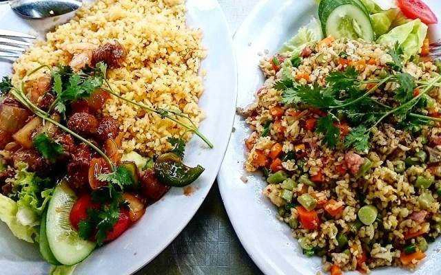 Ăn vặt Cơm Chiên Tom