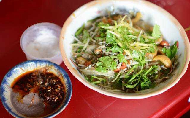Ăn vặt Cơm Hến - Nhật Lệ