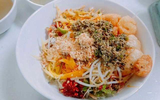 Ăn vặt Cơm Hến - Quốc Lộ 13